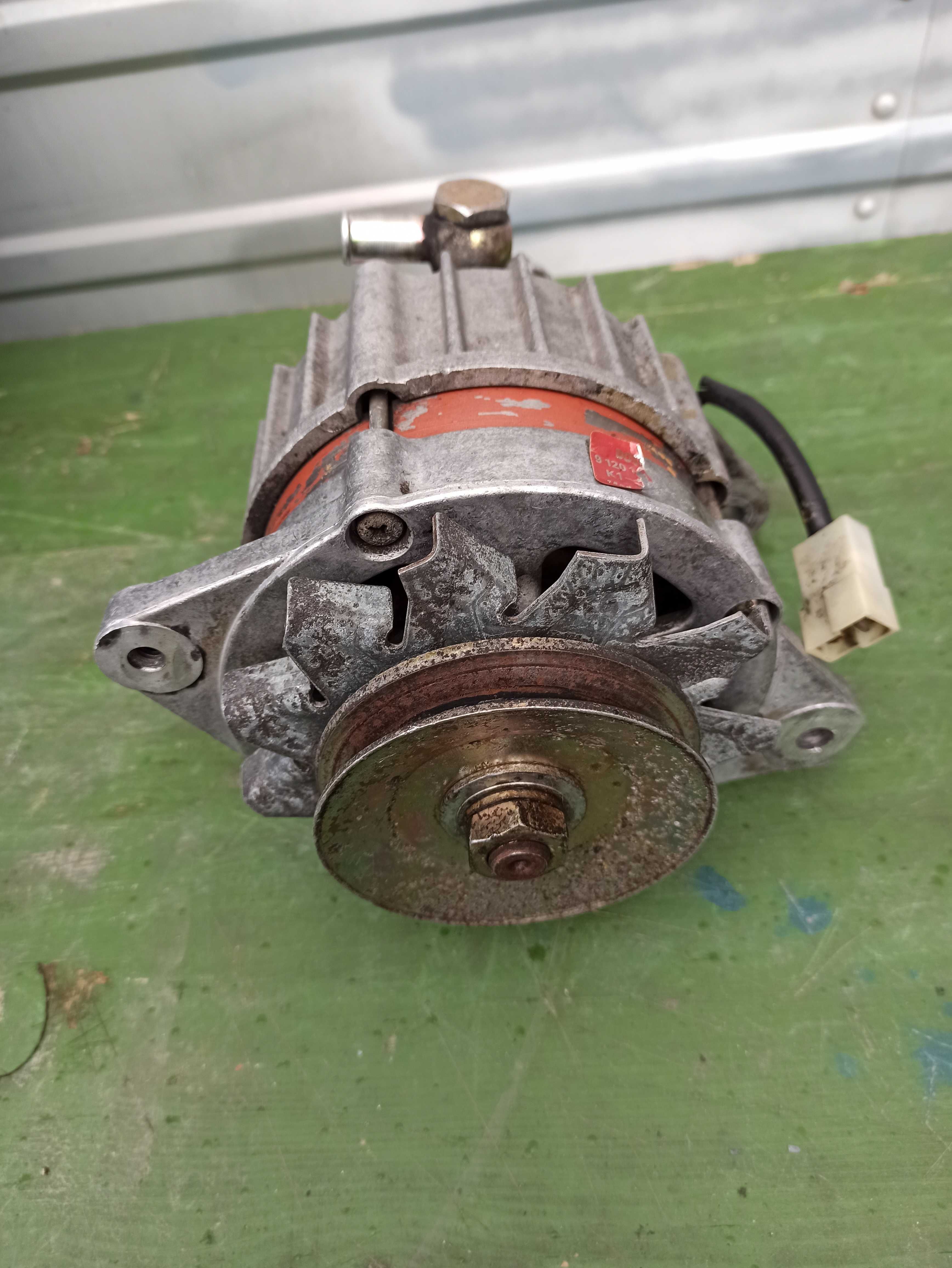 Alternator nissan trade