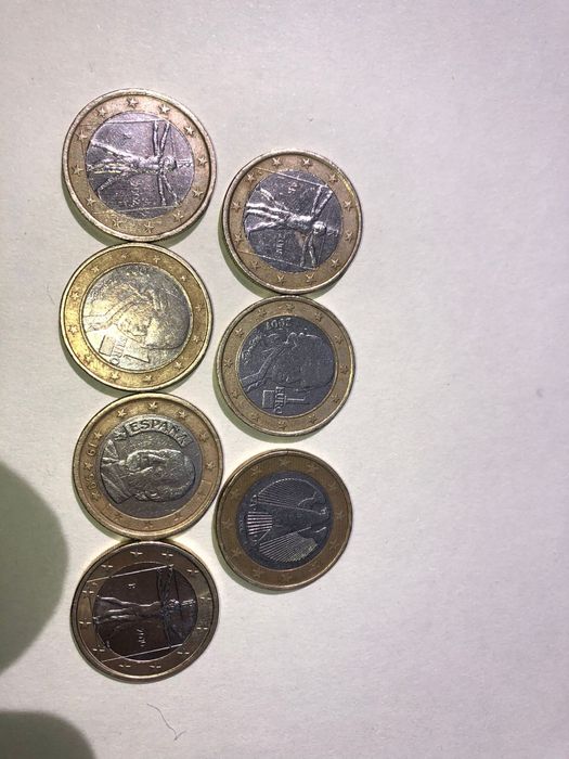 Monezi vechi 1 euro 2 euro 20 centi 200 lire 10 forint
