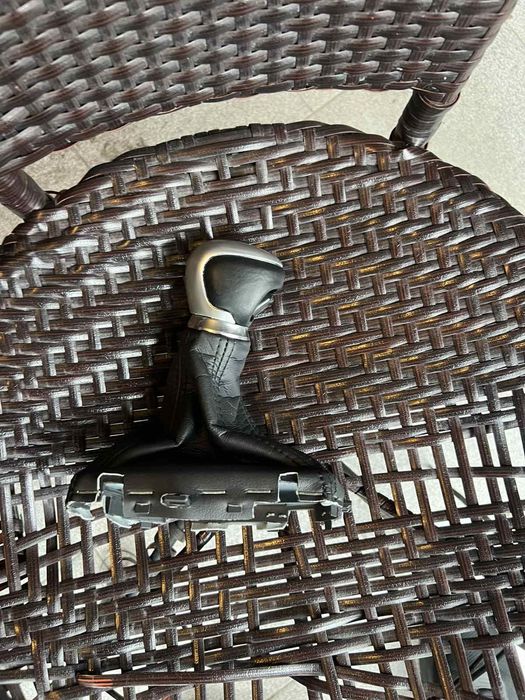 Топка и маншони за скоростен лост за TOYOTA C-HR