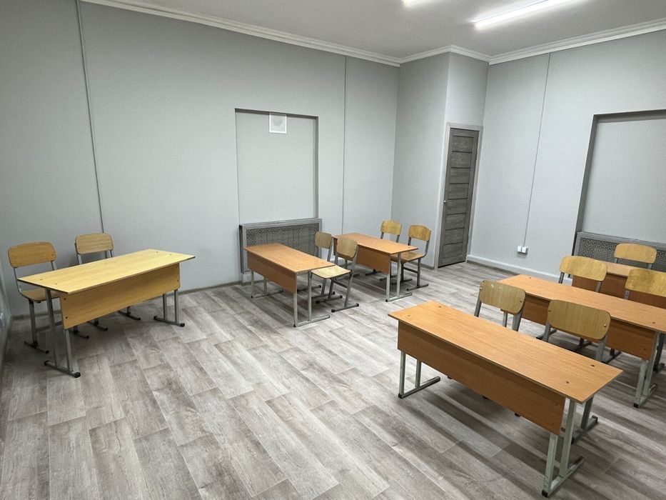 Стол стулья школьный