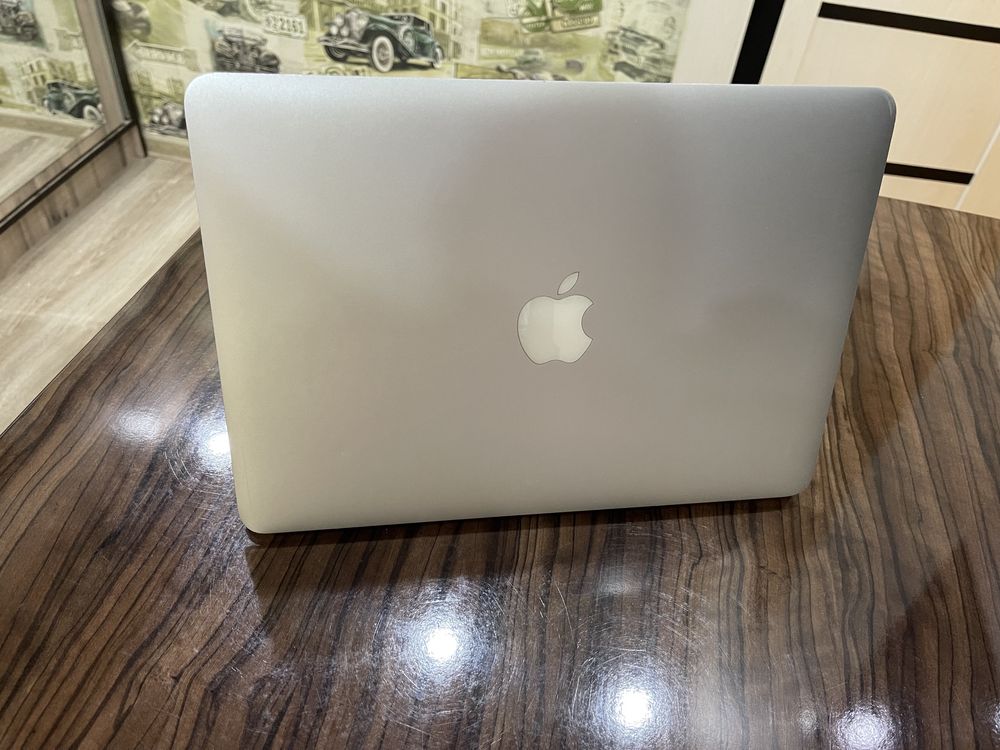 * экран - матрица для Apple MacBook A1502 в отличном состоянии в сборе