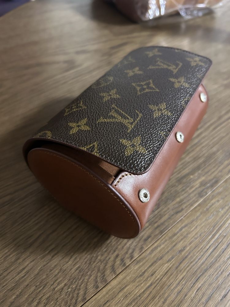 Кутия за часовник LV