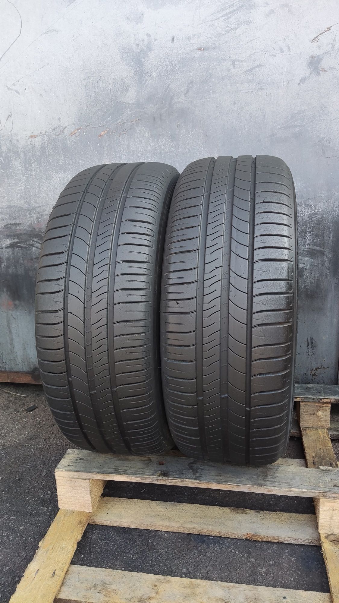 2бр. летни гуми 205/55/16 Michelin Energy Saver  
dot21
6.99 mm
Добро