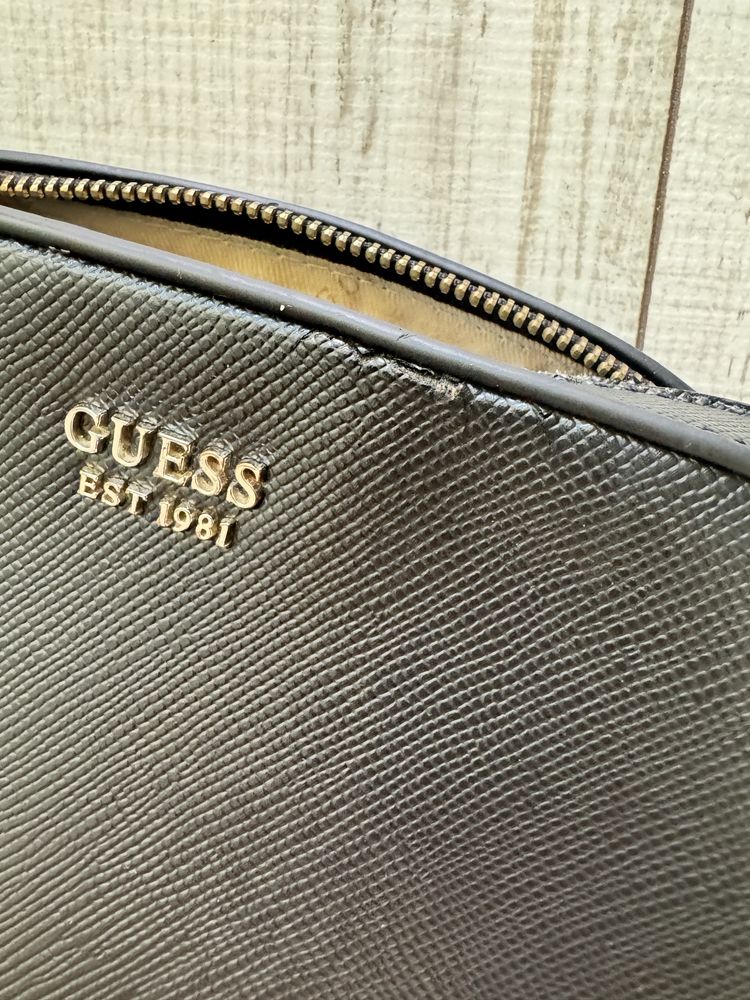 Guess дамска оригинална чанта