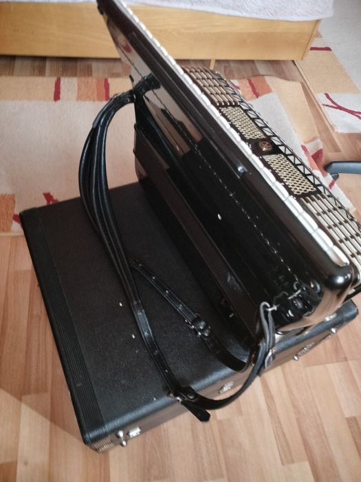 Hohner Atlantic IV N de Luxe