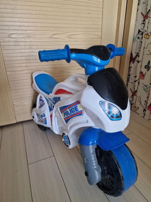 Motocicletă politice