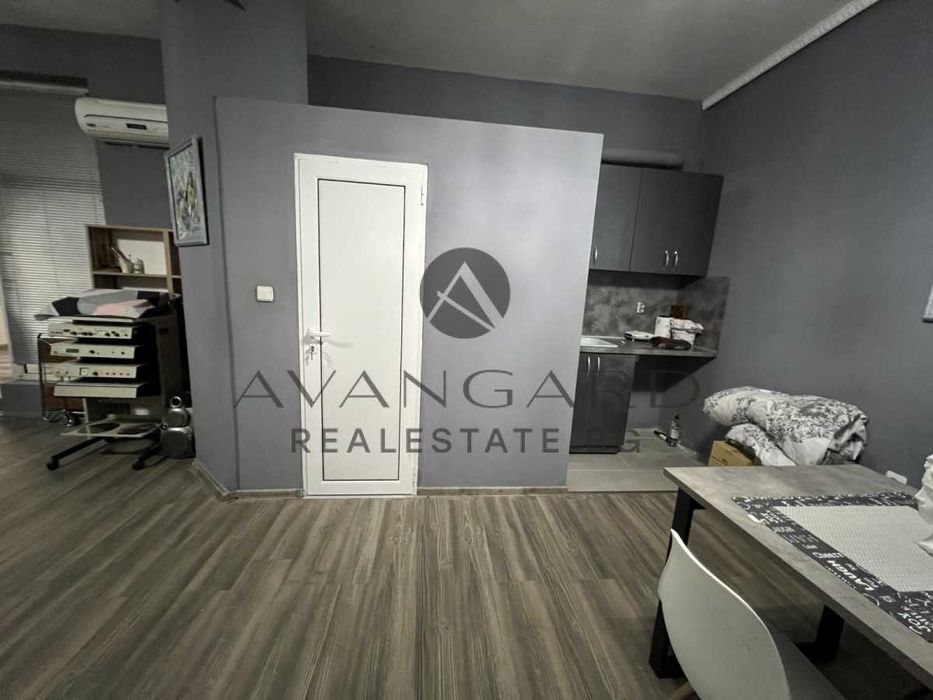 Продава се Офис в Пловдив, Център - 35 кв.м за 1315 €/кв.м - Снимка #4