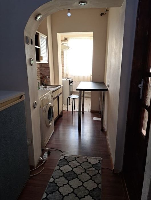 Inchiriez apartament in Costesti,Arges