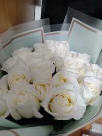 Продам срочно букет из 19 белых свежих роз. За 7000
