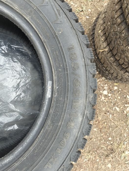 Продам зимние шины.