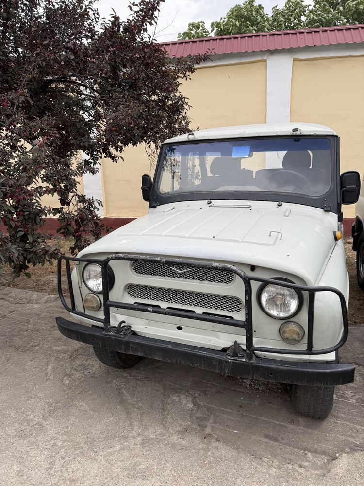 Продам уаз 2005 года мотор дизель завод