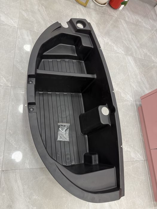 Полка ниша в подкапотное пространство BYD Song plus ev