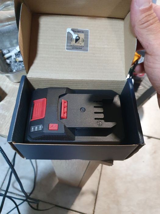 PARKSIDE® 20 V / 4 Ah интелигентна батерия »PAPS 204 А1