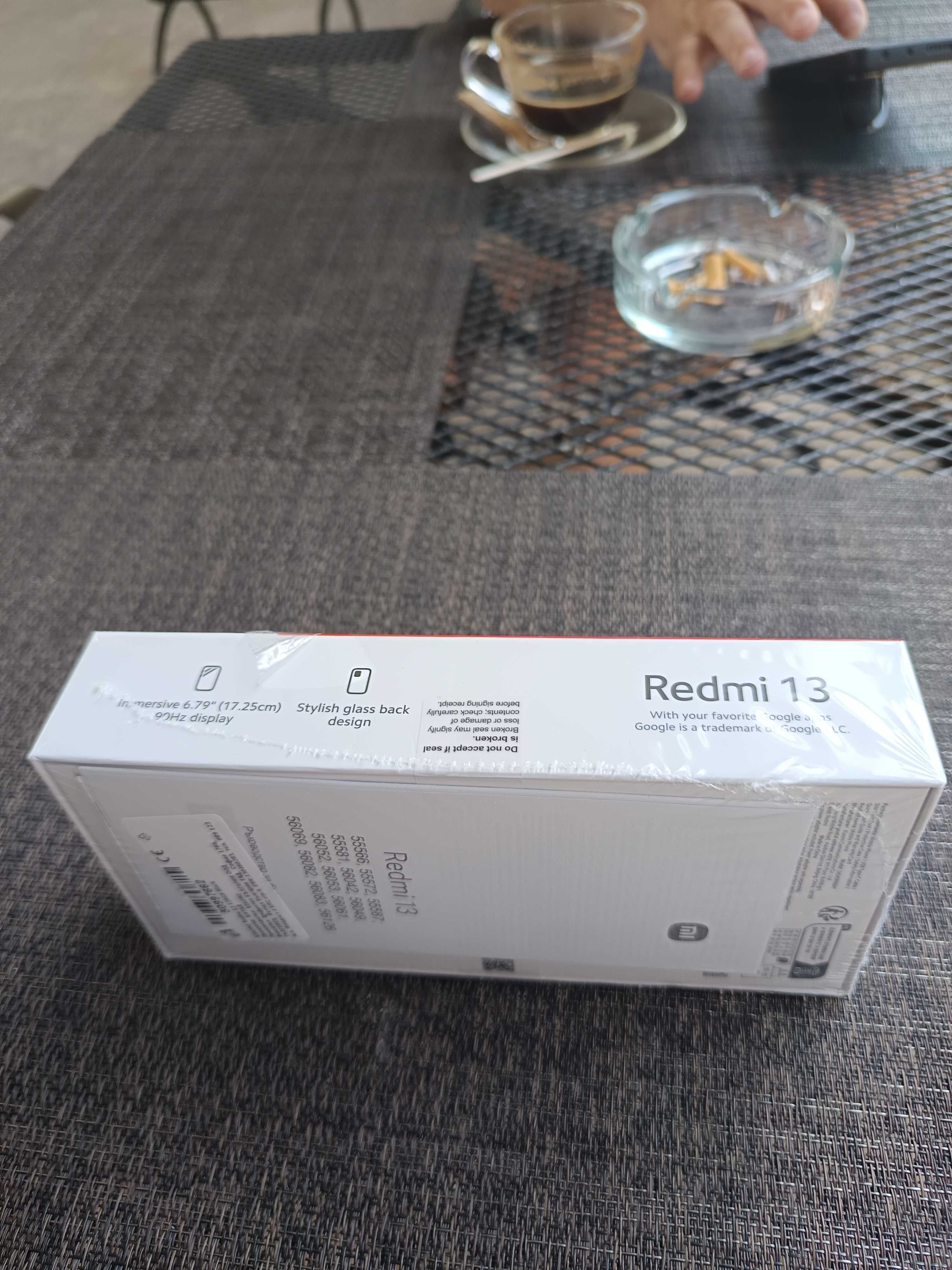 Продавам телефон Redmi 13