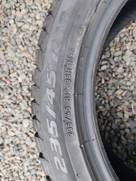 Vând anvelope second hand