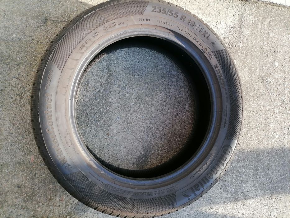 Vând 4 anvelope iarnă continental 235.55.19