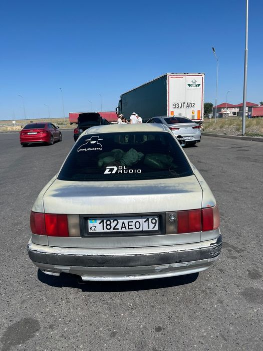 Ауди б4 об2 журып тур