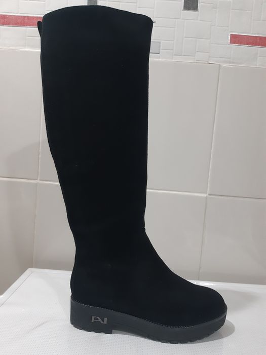 Зимние женские сапоги