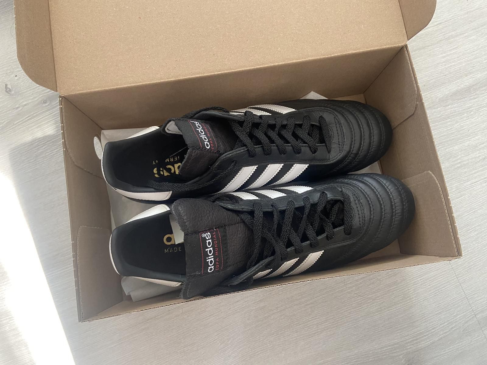 Adidas Copa mundial