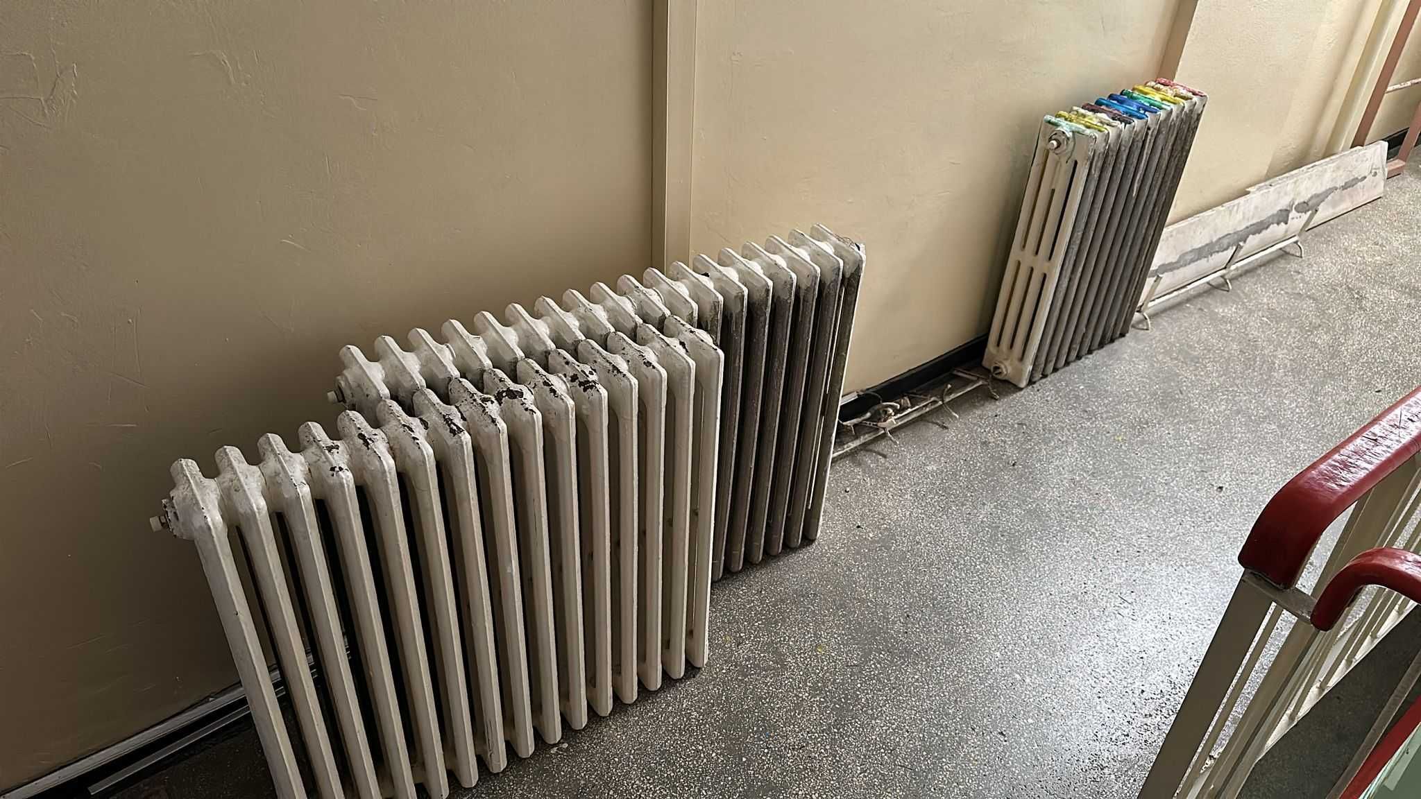 Calorifere fonta/ cada/ cabluri cupru, deșeuri metalice