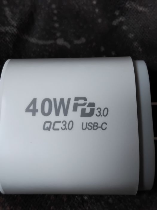 Incarcator rapid /Adaptor la priza USA/Japan ,Nou