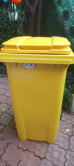 Tomberon/pubela 240 L