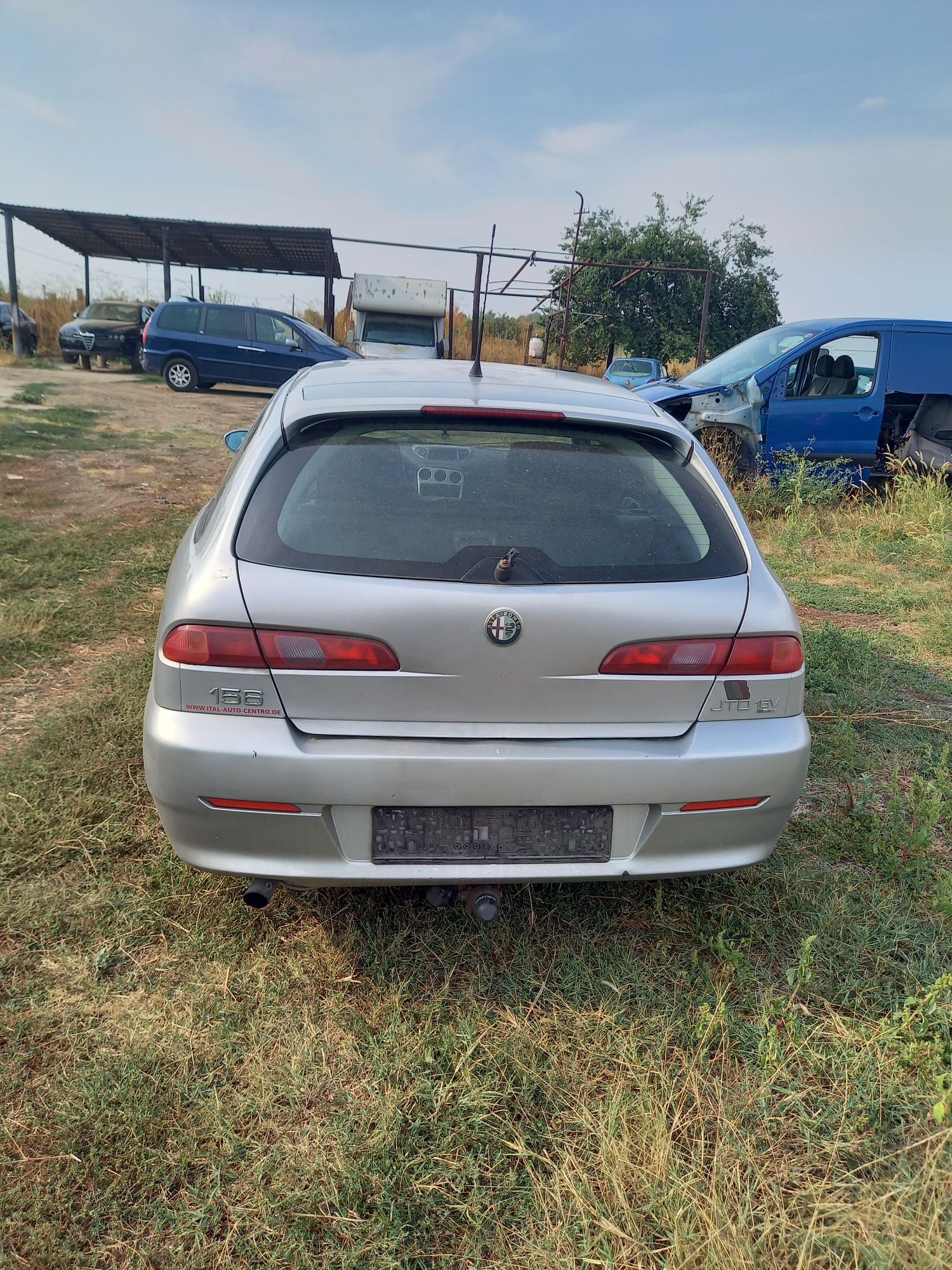 Dezmembrez Alfa Romeo 156  1.9  110Kw  150Cp anul 2005