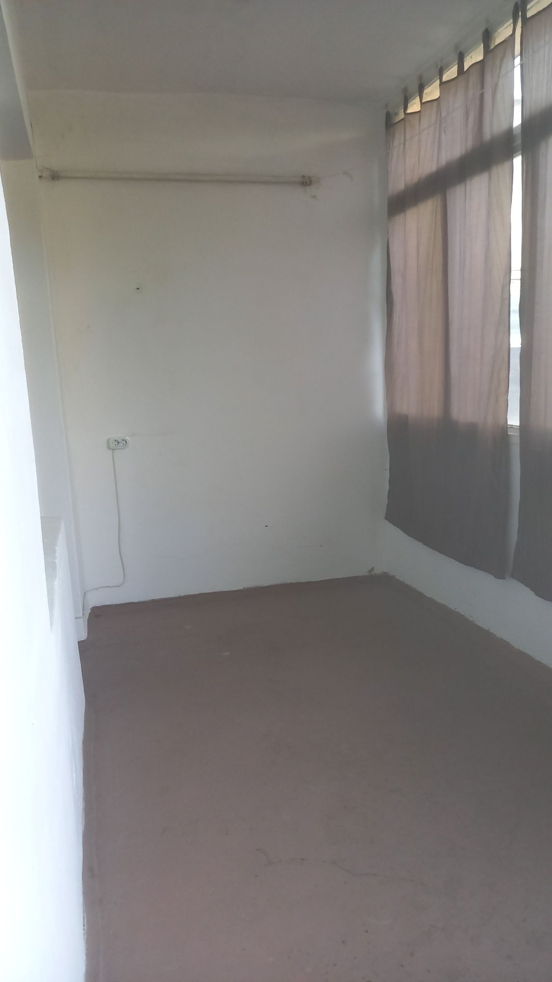 Продам 2 комнатную в Таразе