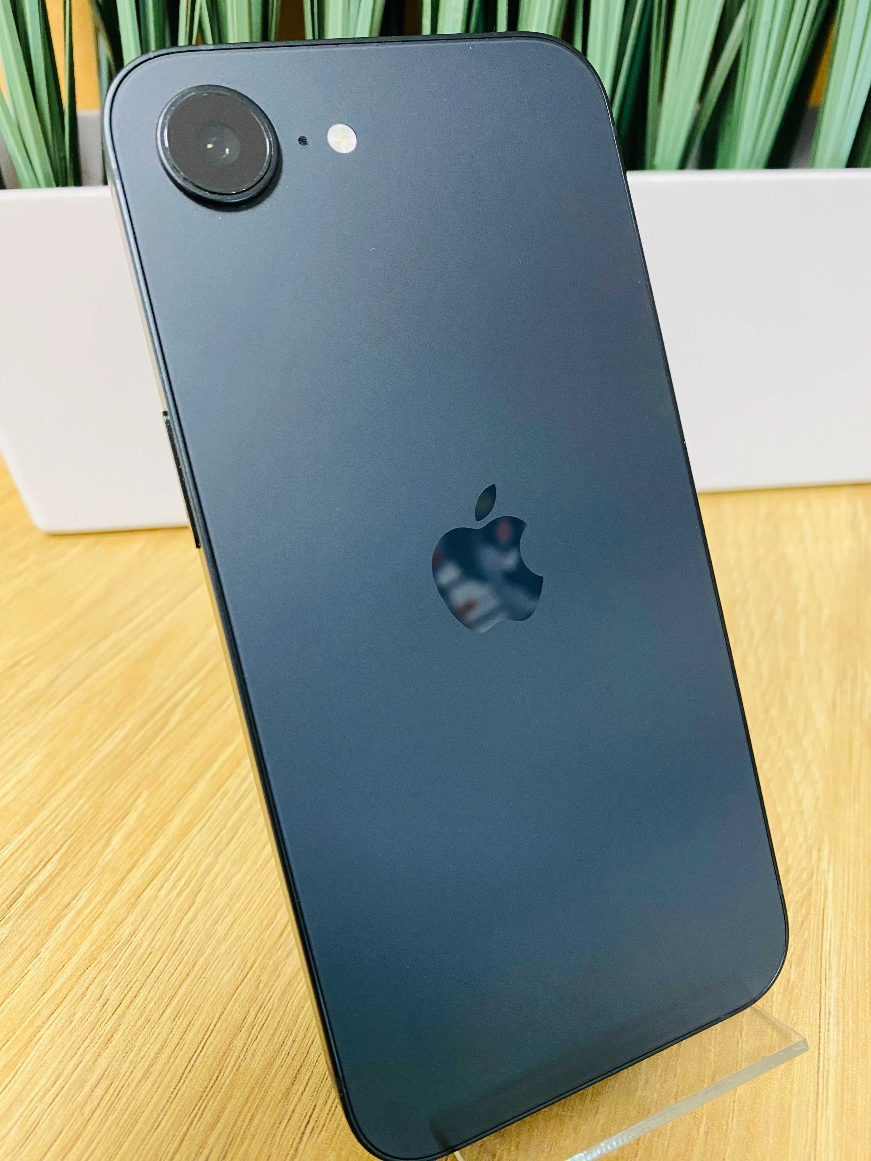 НОВ !!! Apple iPhone 16e, 128GB, 5G, Black