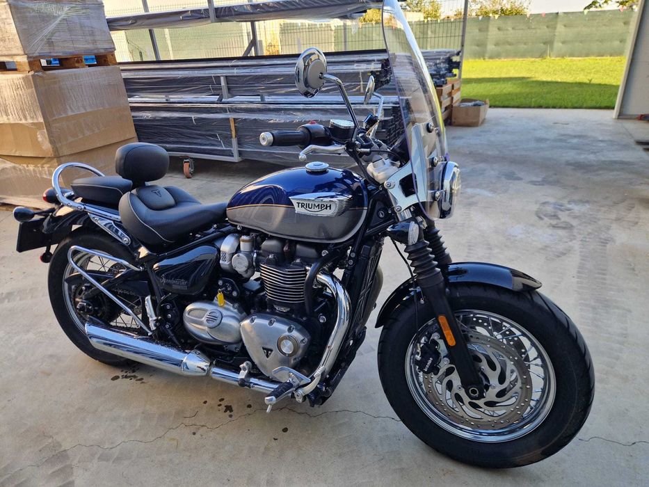 Triumph SPEEDMASTER 2024