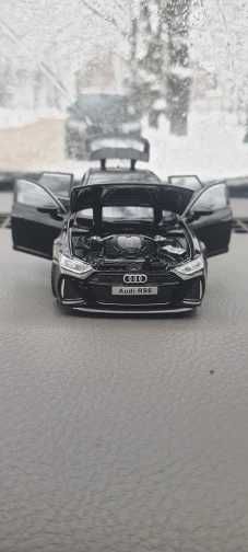 Метална количка Audi RS6 (Ауди)