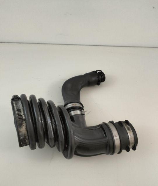 Furtun admisie aer 72100865 Ford Focus a 2-a generatie