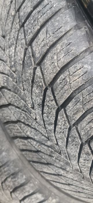 Зимни гуми nexen 235/55/17