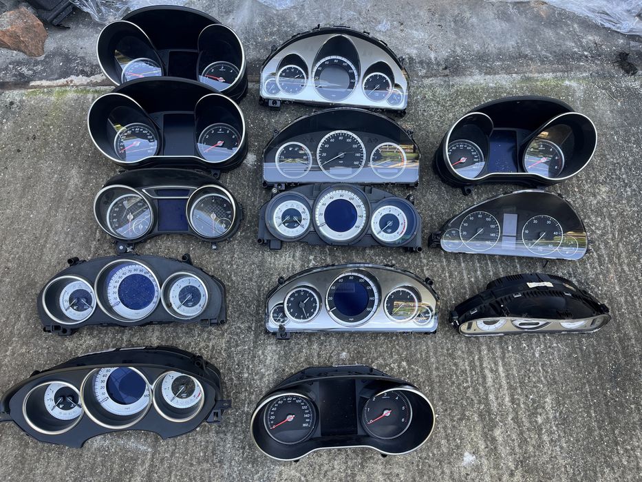 Ceas / Ceasuri bord Mercedes