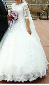 Продам шикарное свадебное платье для невесты