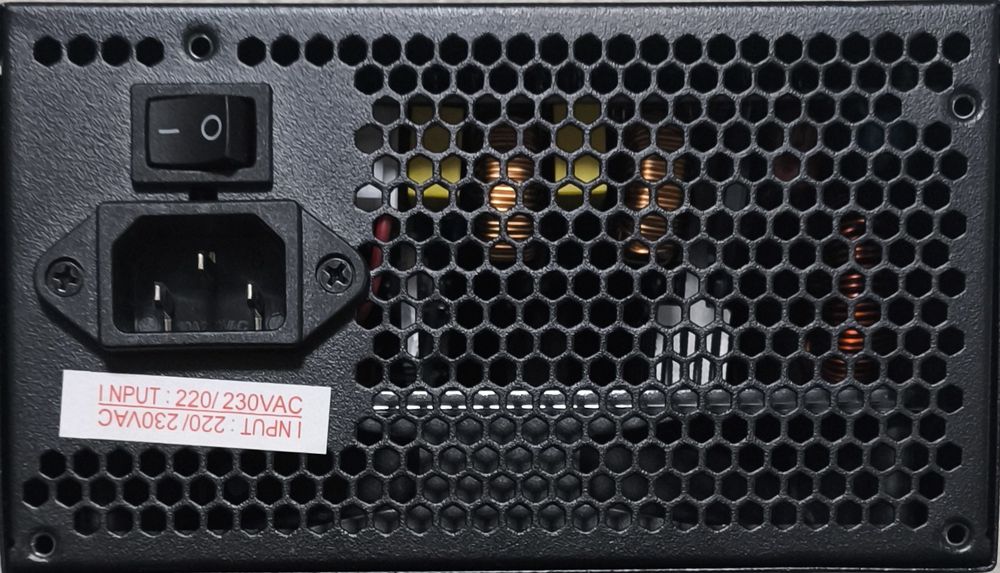 Ginzzu 800w modular series