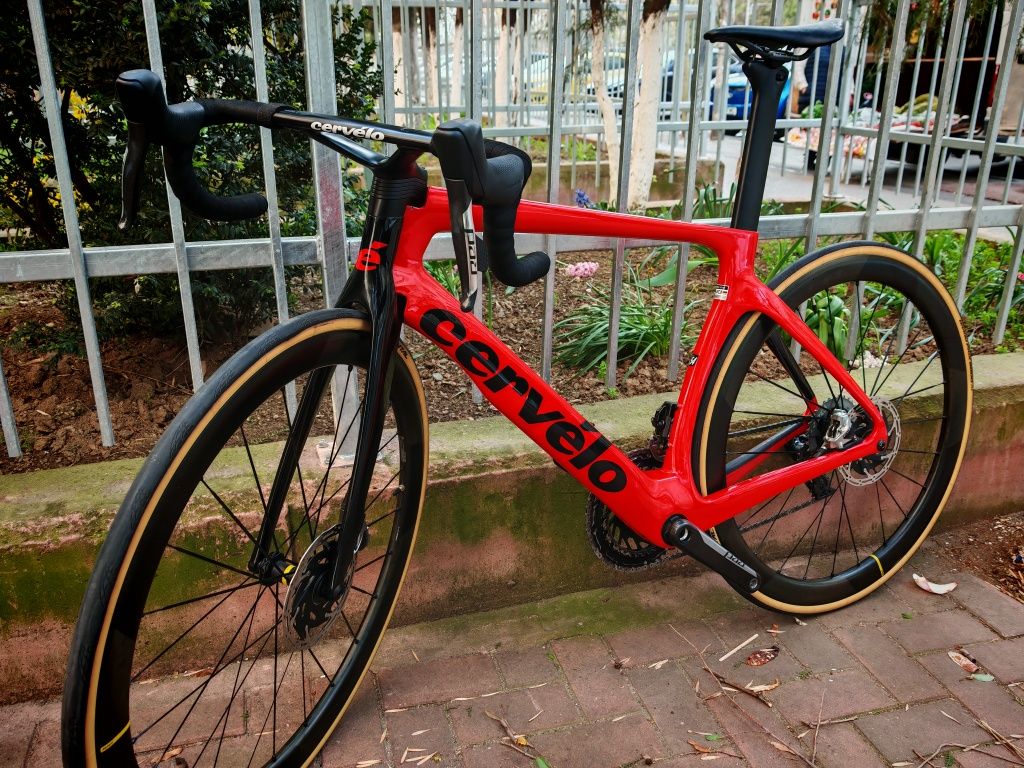 Bicicleta cursiera carbon Cervelo S5 Sram Red M/54 stare Foarte bună