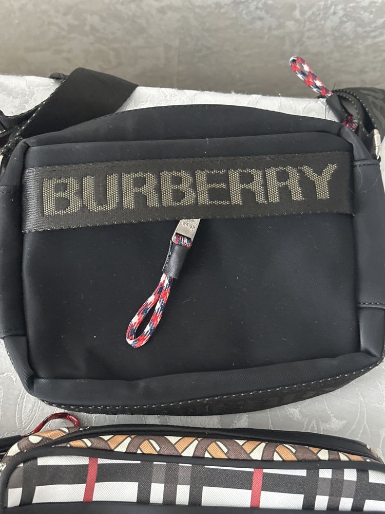 Burberry чанти през рамо