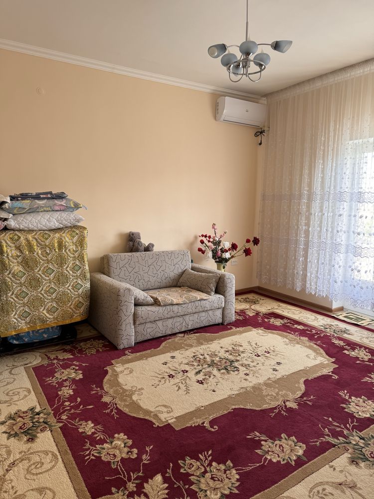 Продается квартира в Бухаре, 2 комнатная , 80 кв, кирпичный дом