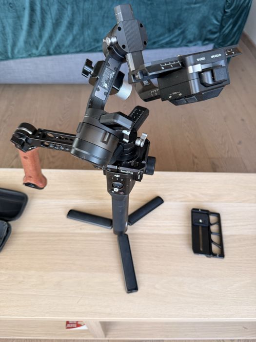 Stabilizator DJI Ronin S (originalul, nu RS2 sau RS3)