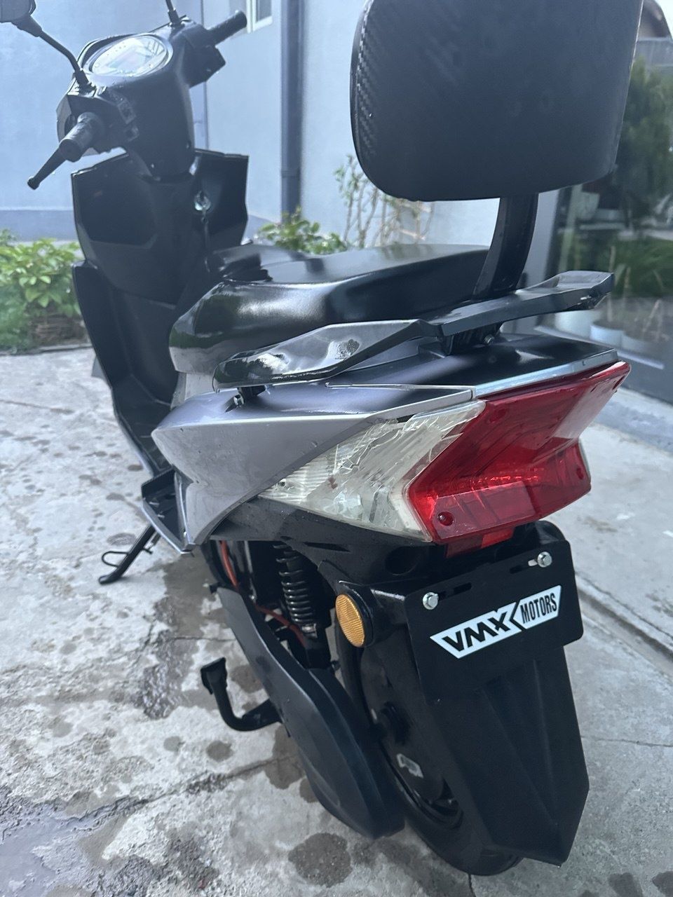 Срочно! за полцены! Электрический скутер Vmx motors