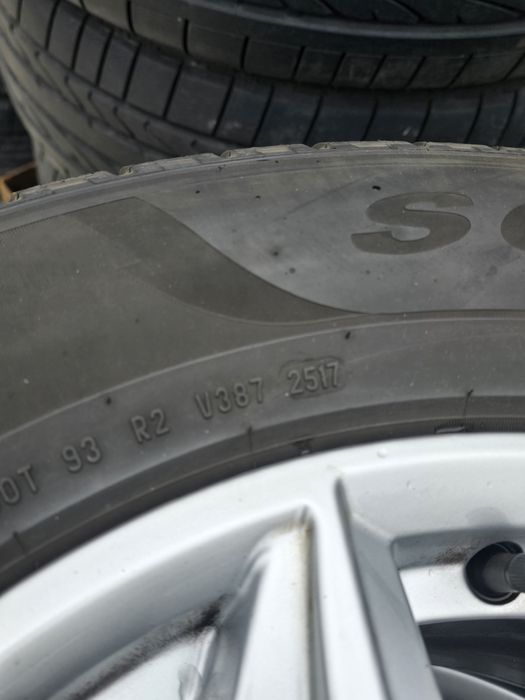 4 Броя 235/65/17 Pirelli 2x6,5mm 2x4mm