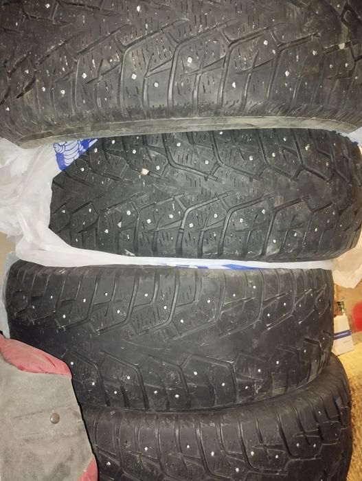 Продам резину  в хорошем состоянии