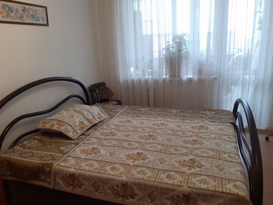 Продам 2-х спальнюю кровать