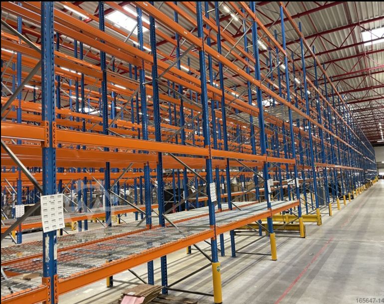 Rafturi metalice industriale