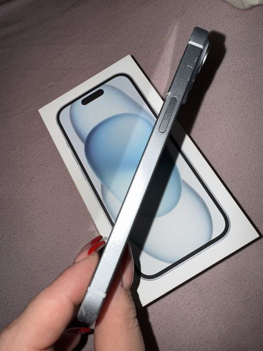 Продава се iphone 15 128гб