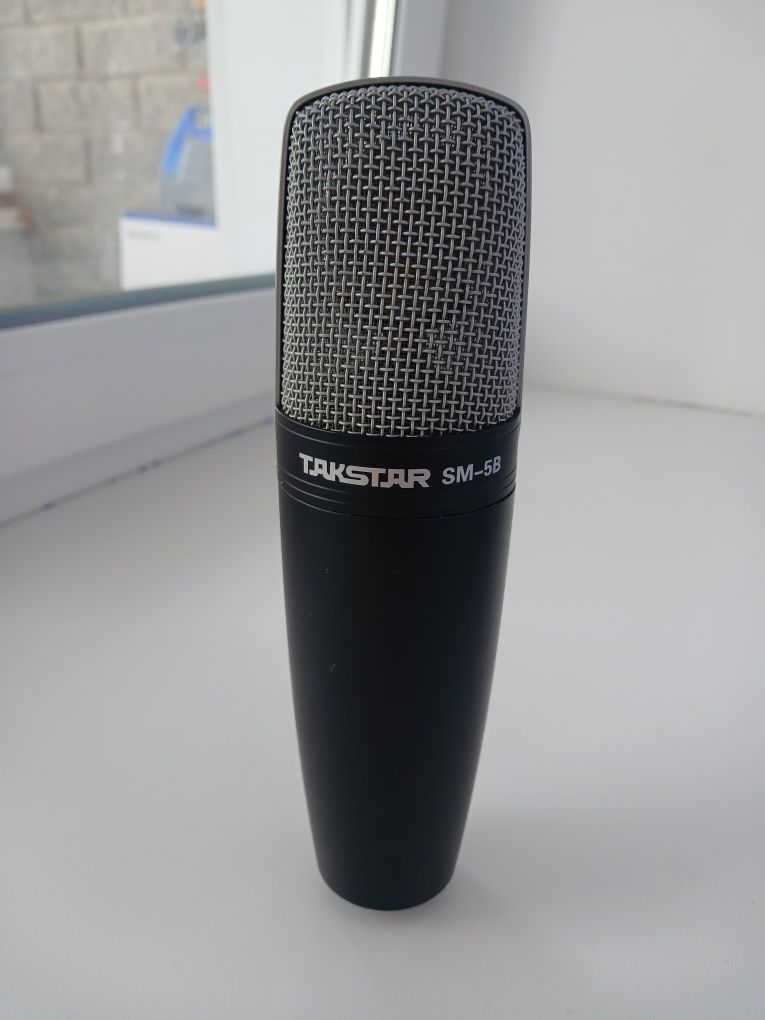 Продам студийный микрофон takstar sm-5b