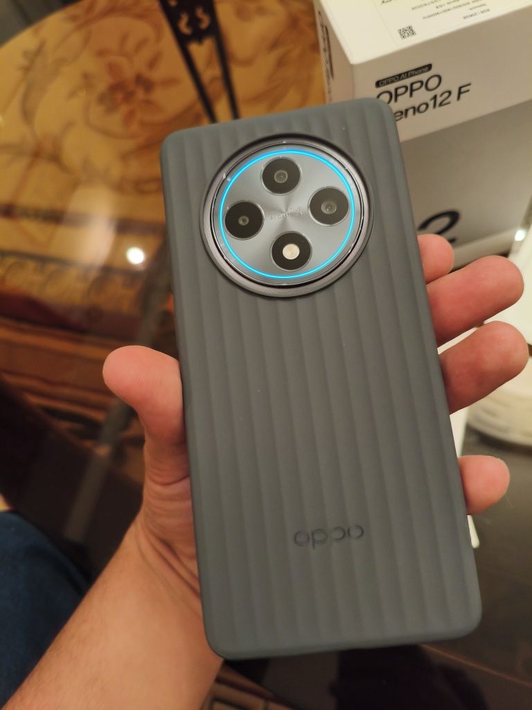 Oppo Reno 12F 8/256 (как новый)