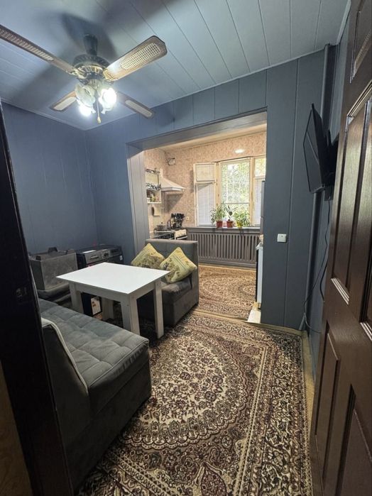 Юнусабад 9-квартал. 2/2/5. Срочно