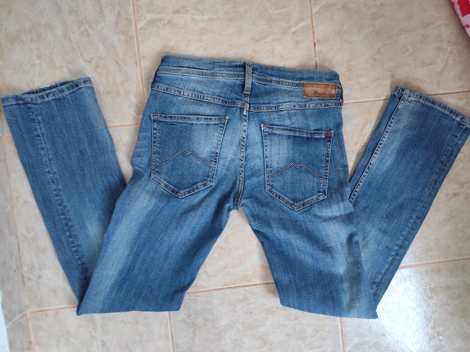 Blugi Mustang - low ruse - S - talie elastica 76->88 cm